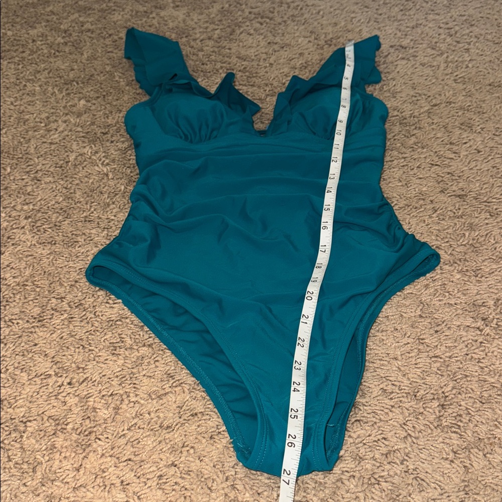 Cupshe Teal Ruffled V-Neck Swimsuit NWT size S - Picture 8 of 8